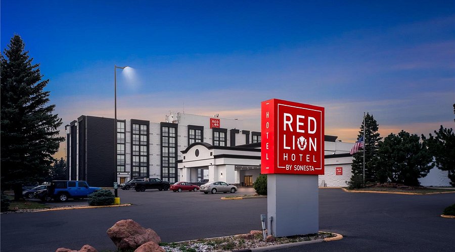Red Lion Inn & Convention Center
